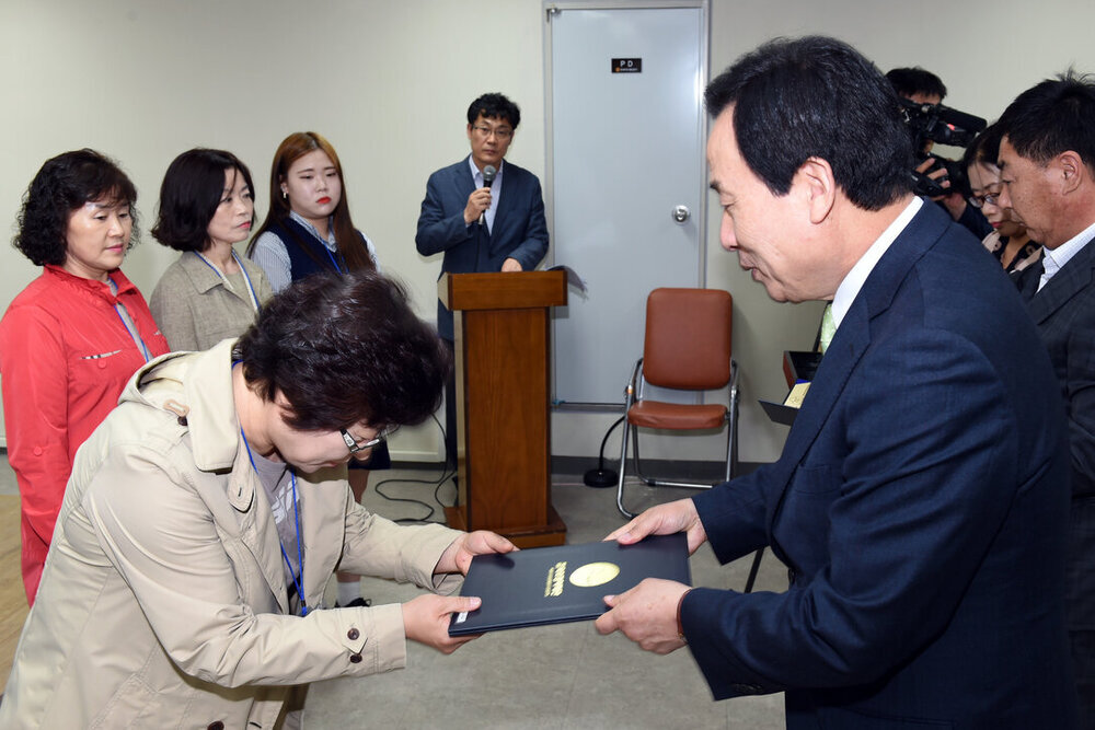 상반기전남인재육및목포장학재단장학증서수여식13(2016,5,10,트윈스타회의실).jpg