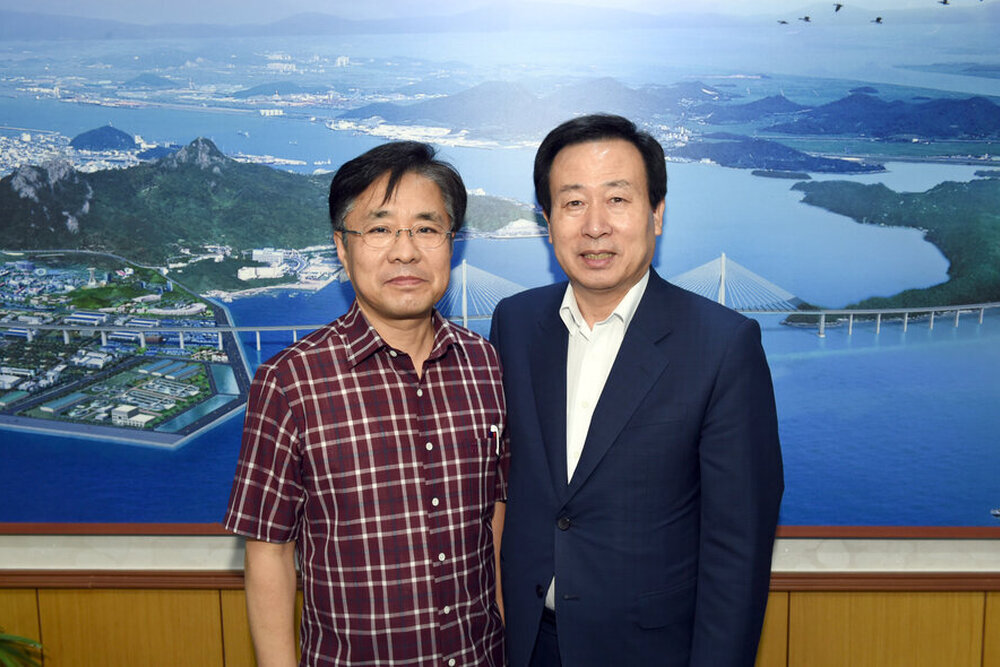 2030도시기본계획전문가자문단위촉장수여10(2016,6,28,시장실).jpg