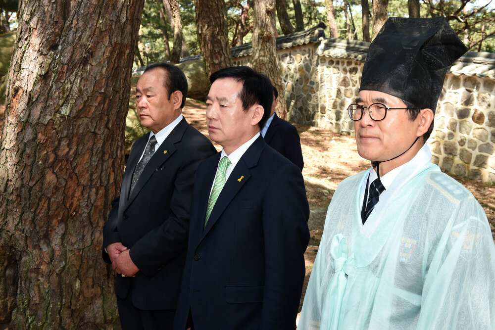 이충무공탄신제472주년기념제전식34(2017,4,28,고하도모충각).jpg