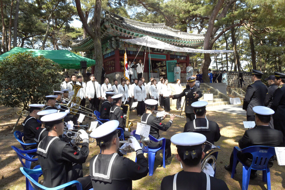 이충무공탄신제472주년기념제전식36(2017,4,28,고하도모충각).jpg