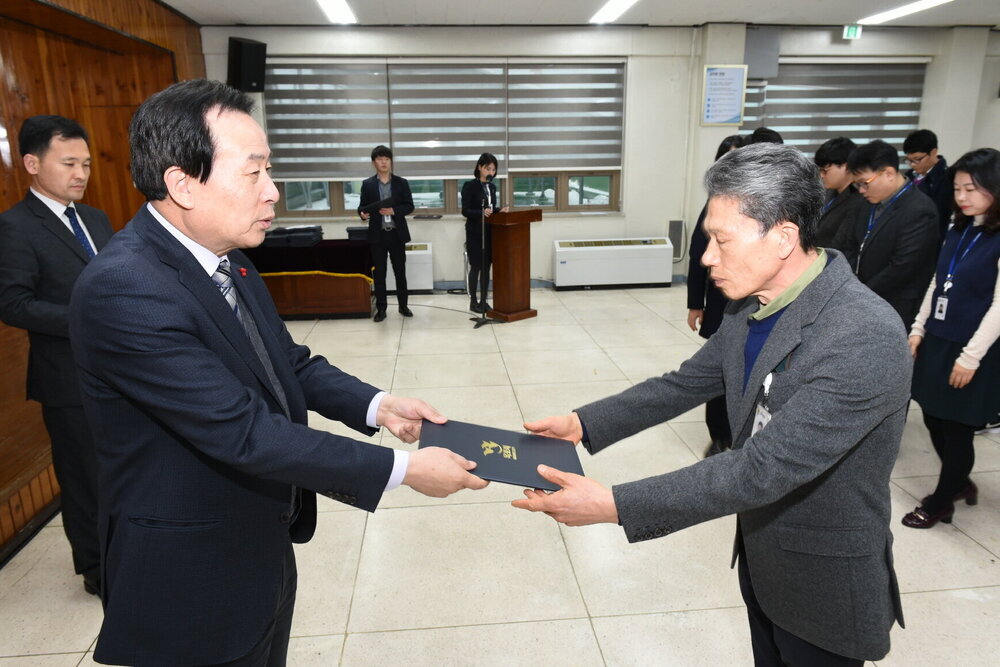 박홍률 목포시장 임용장 전달.