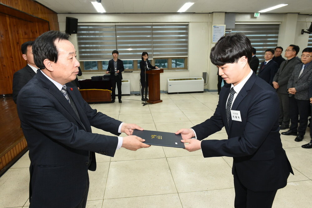 박홍률 목포시장 임용장 전달.